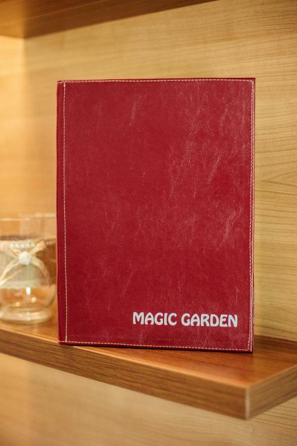 Отель Magic Garden By Vladut Бакэу Экстерьер фото